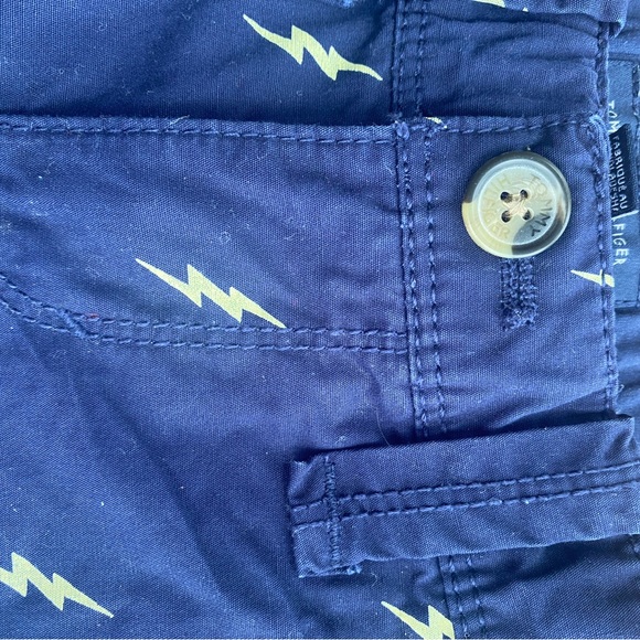 Tommy Hilfiger shorts 4 - Picture 3 of 9